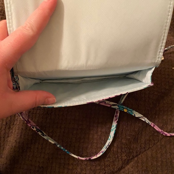 Vera Bradley smartphone wristlet/crossbody bundle - Picture 2 of 9